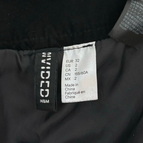 Divided Zip Up Mini Skirt - Picture 4 of 4